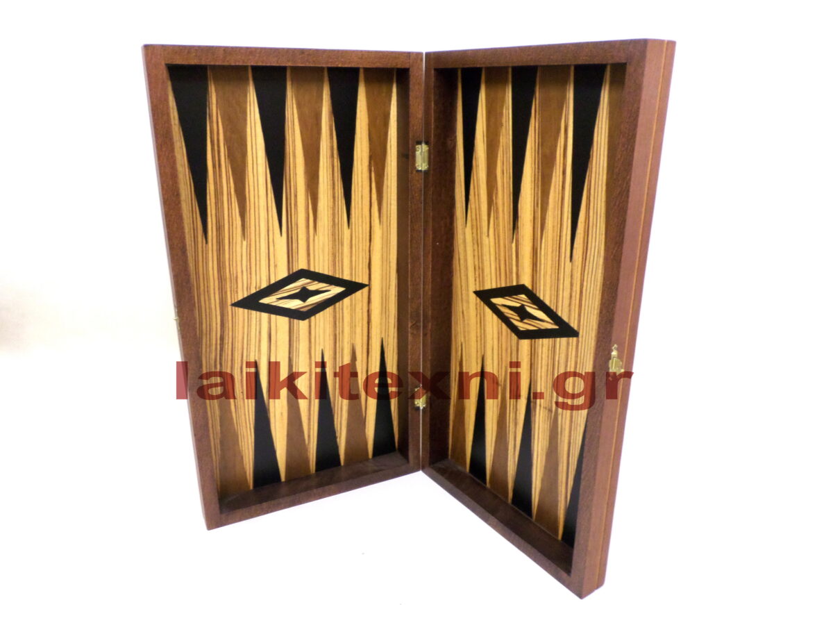 Ξύλινη σκακιέρα 48x51.