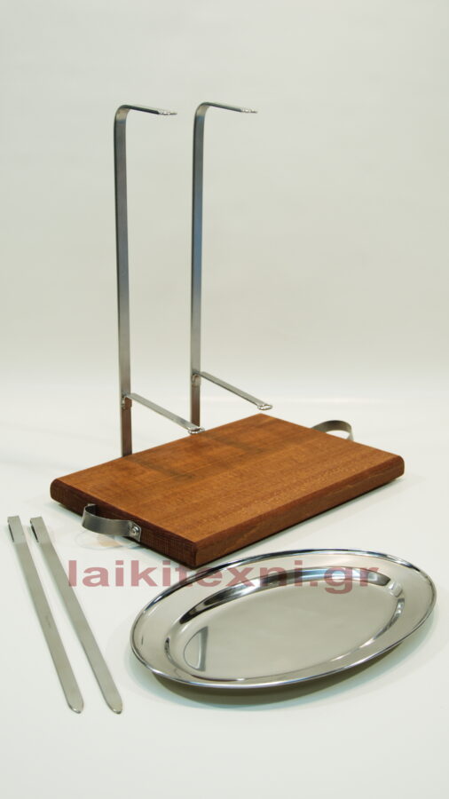 Πιατέλα σερβιρίσματος με σούβλες.Πιατέλες